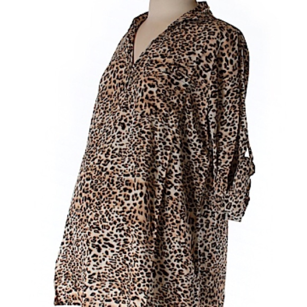 Animal print blouse NWT